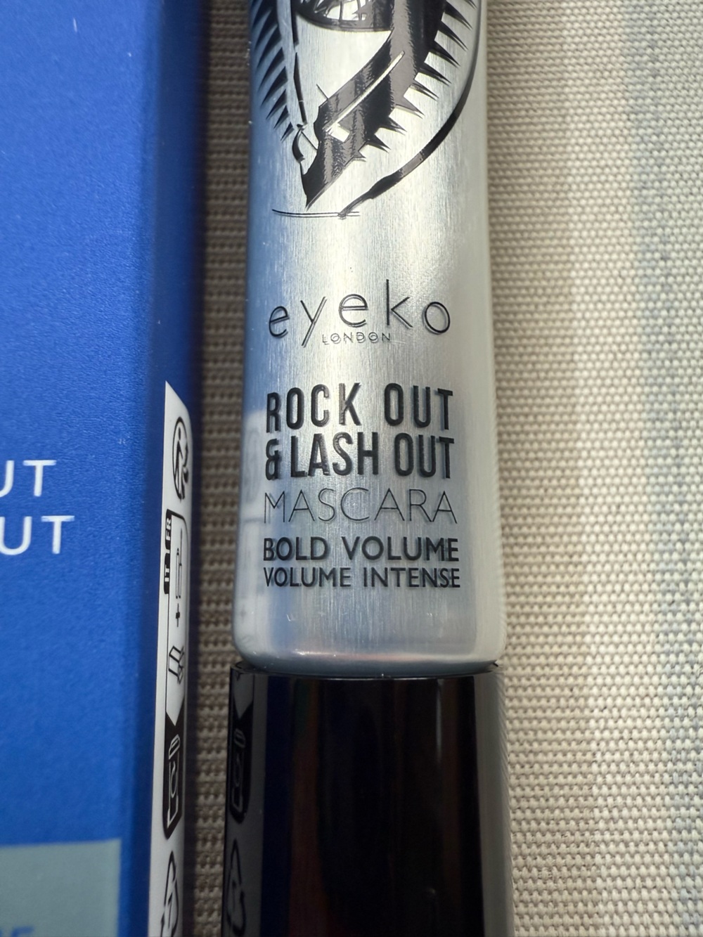Eyeko Rock Out & Lash Out Mascara - Picture 5 of 7